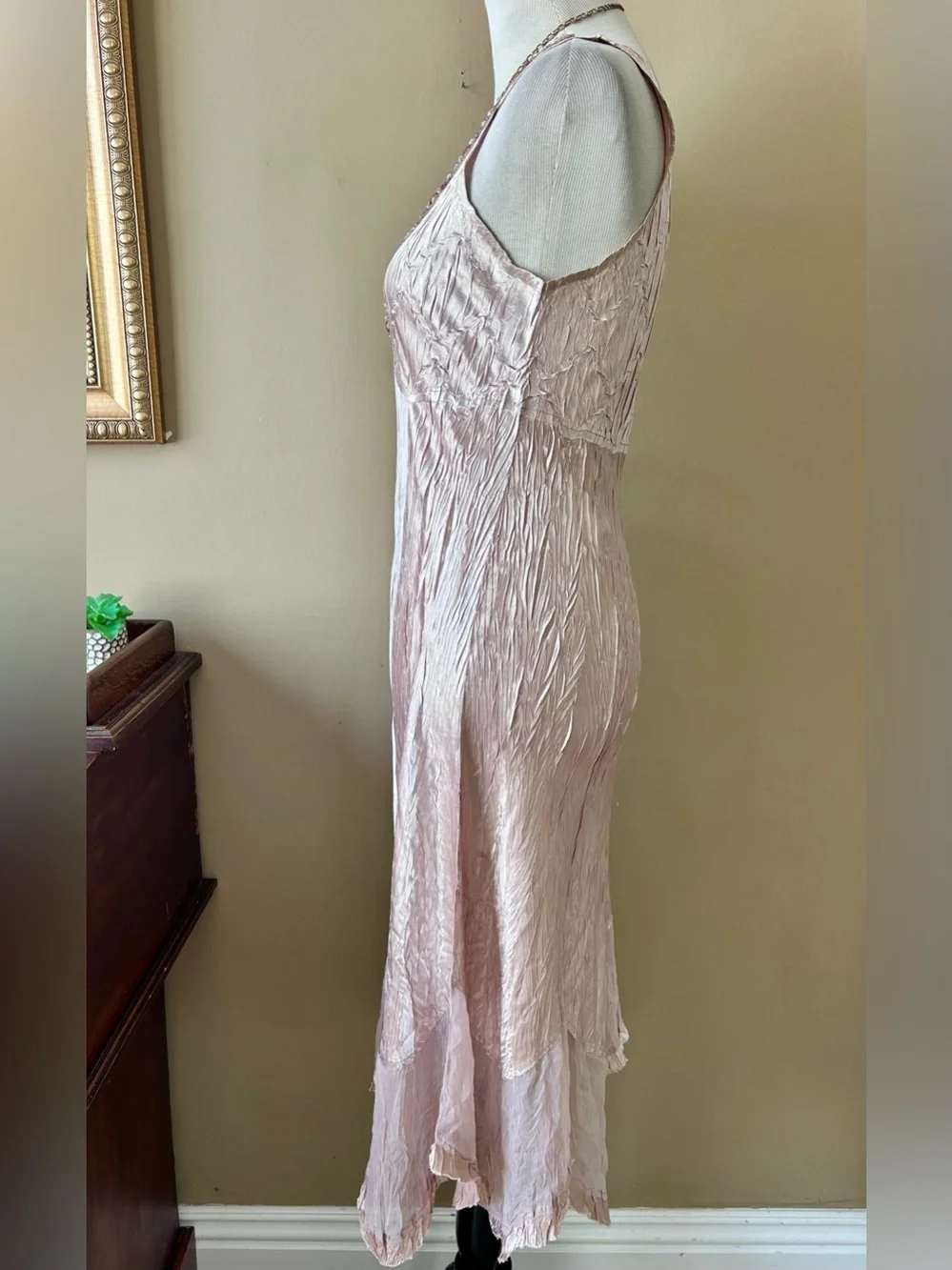Komarov Embellished Empire Waist Crinkle Satin Dress Blush Pink Size Medium